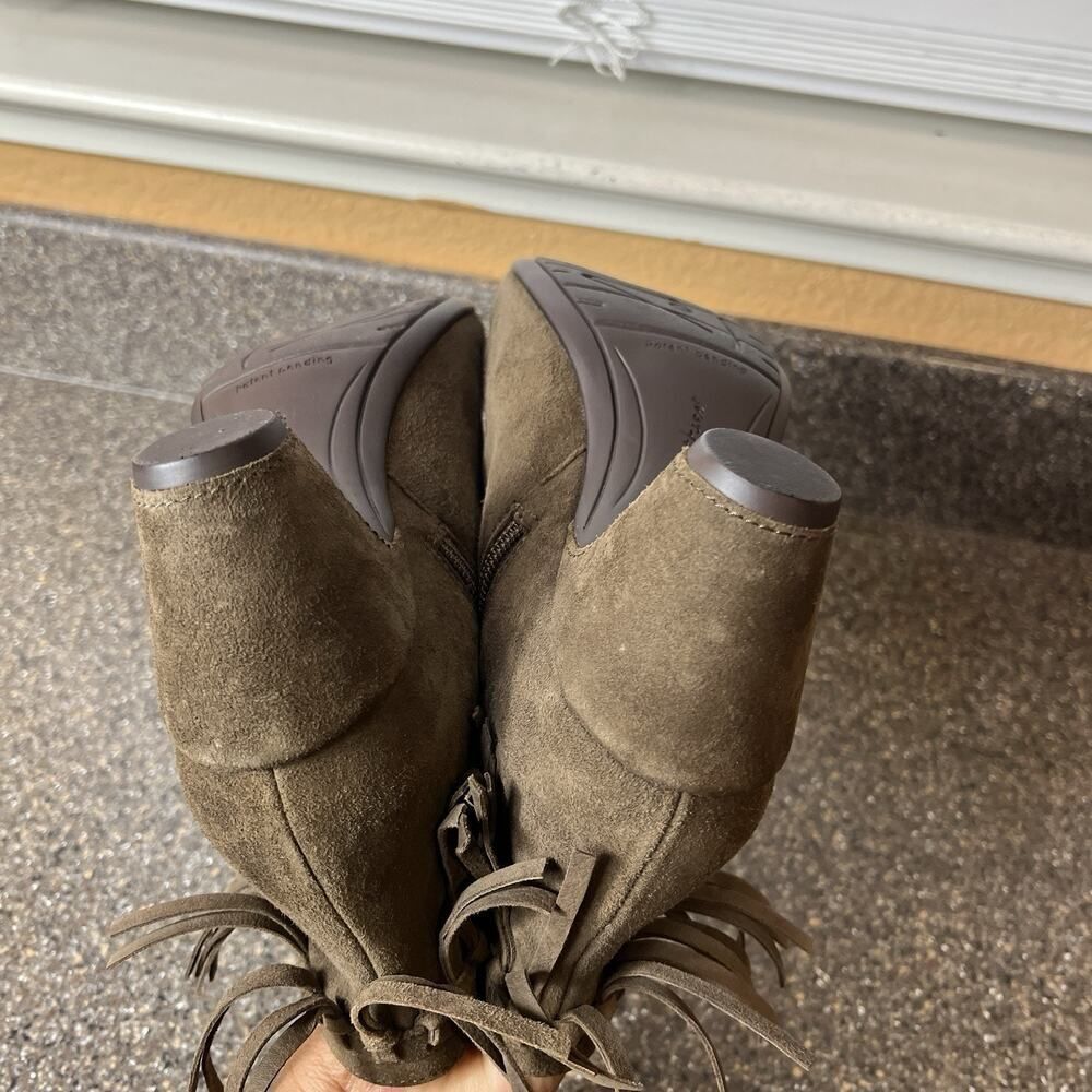 Earthies Taupe Brown Ankle Boots Heeled Fringe Womens Sz 7.5B Comfort Casual Zip - Picture 7 of 11